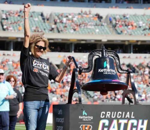 Cancer survivor rings bell at Crucial Catch Bengals game