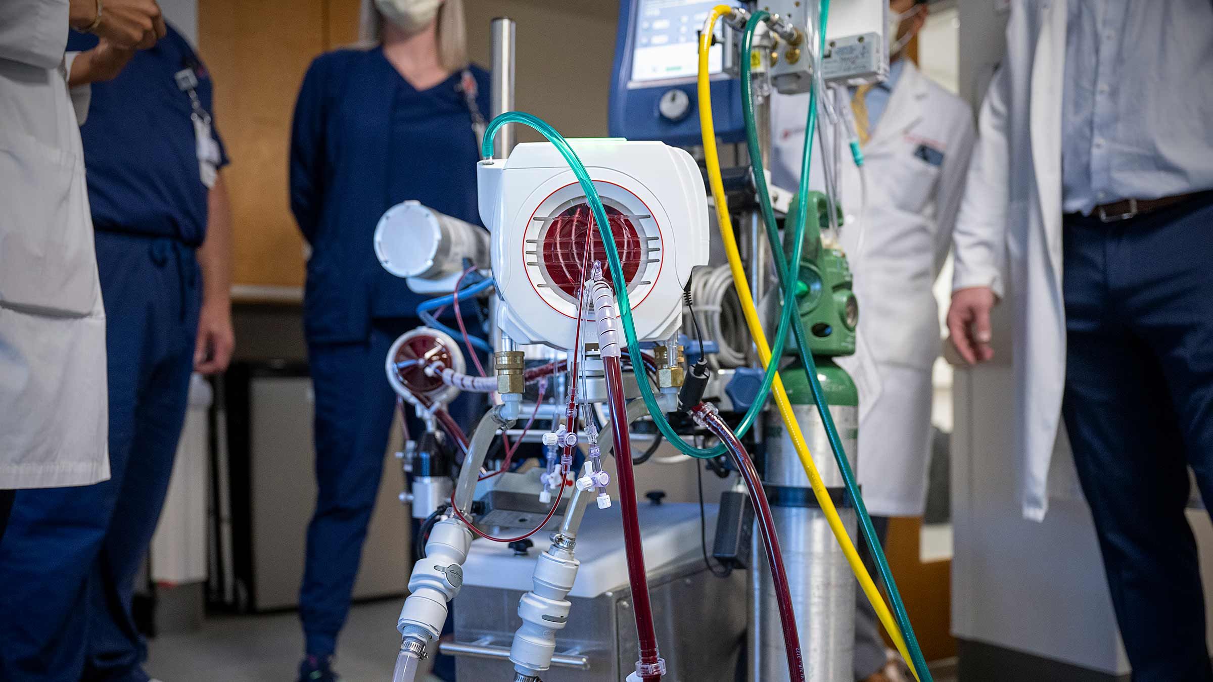 Ecmo machine